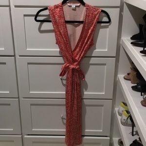 Diane Von Furstenberg Wrap Dress size 2